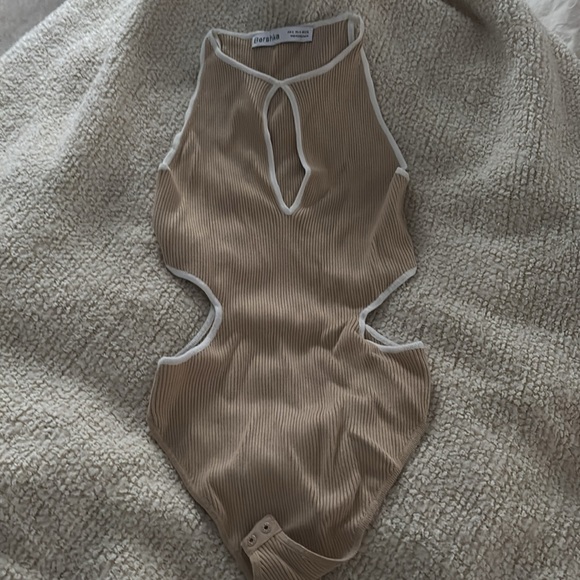 Bershka Brown Cut Out Bodysuit - Picture 7 of 7